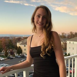 Meet your Posher, Paige